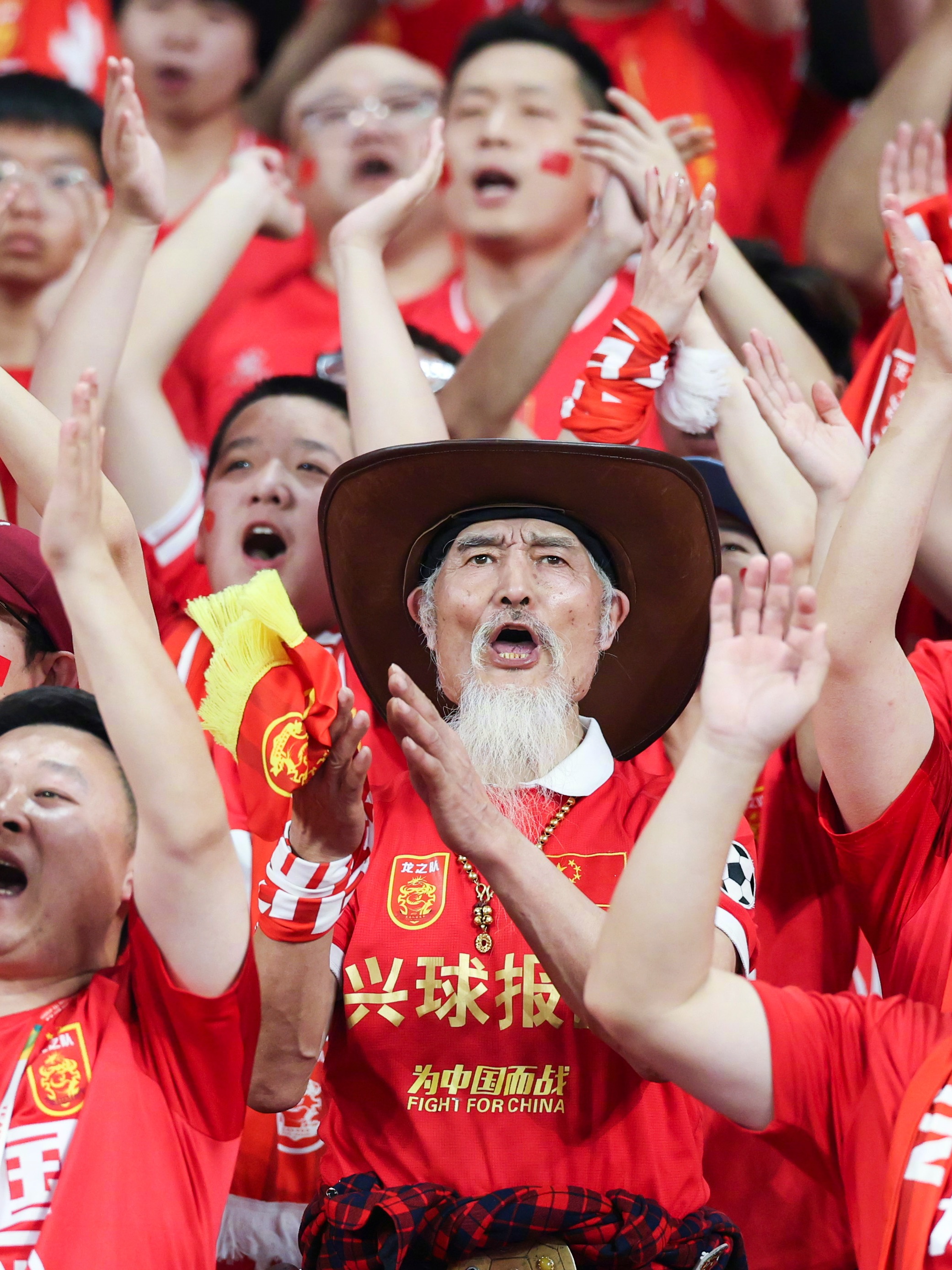 谢菲联大败主场对手实力过硬球队需总结教训,掌声雷动 谢菲联大败主场对手实力过硬球队需总结教训,掌声雷动