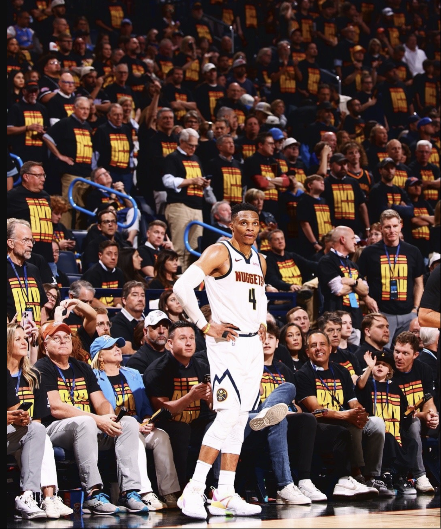 DK险胜TSM，Peanut操刀奇招英雄翻盘焦点之战2025世界赛，点燃全场激情